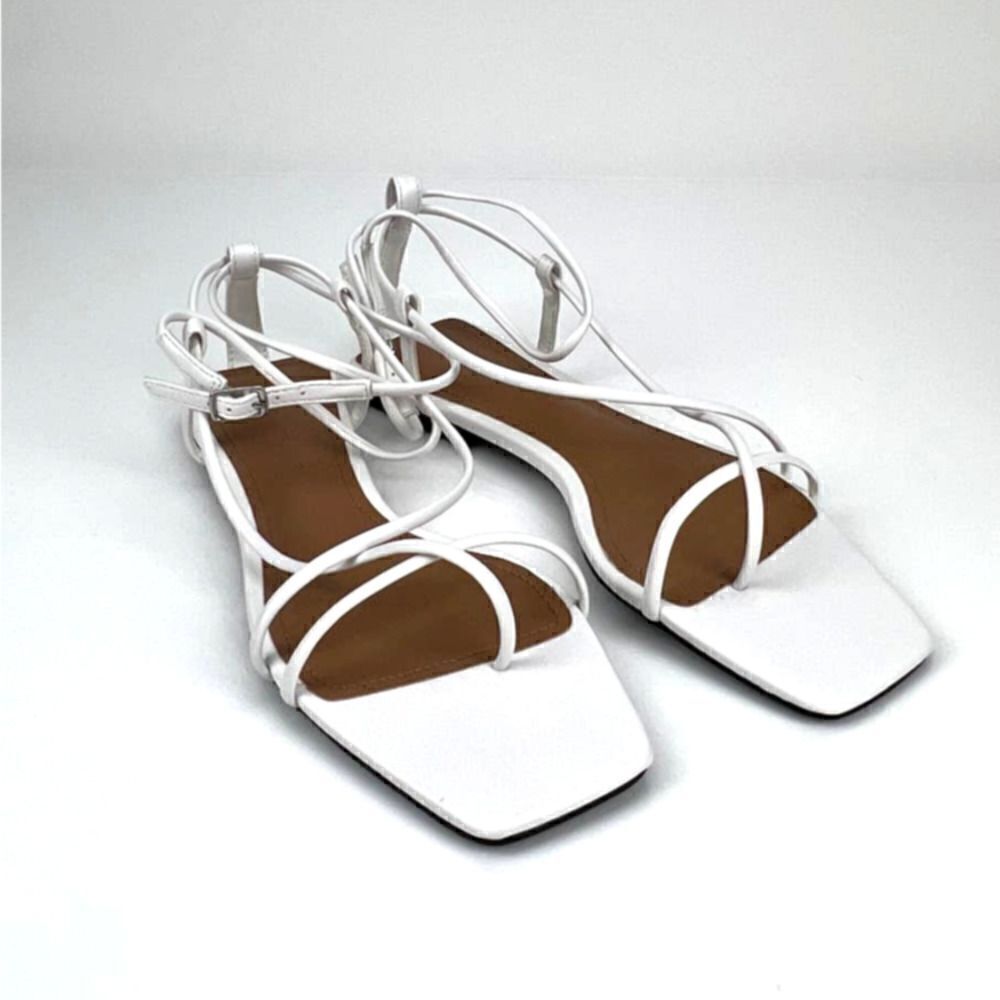 New Who What Wear Women US 7 Shoes White Straps Flat Gladiator Sandals 
